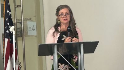 Lisa Thompson, vice-présidente de la recherche et de l'éducation du National Center on Sexual Exploitation, s'exprime lors d'un événement organisé par l'organisation à Washington, DC, le 13 mai 2025. 