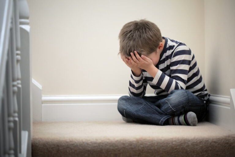 Non, les enfants de divorce ne sont pas «bien»