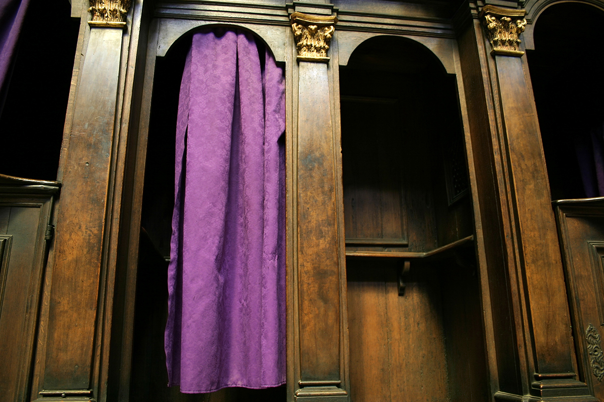 Le juge bloque la loi de Washington forçant les prêtres à violer le sceau de la confession