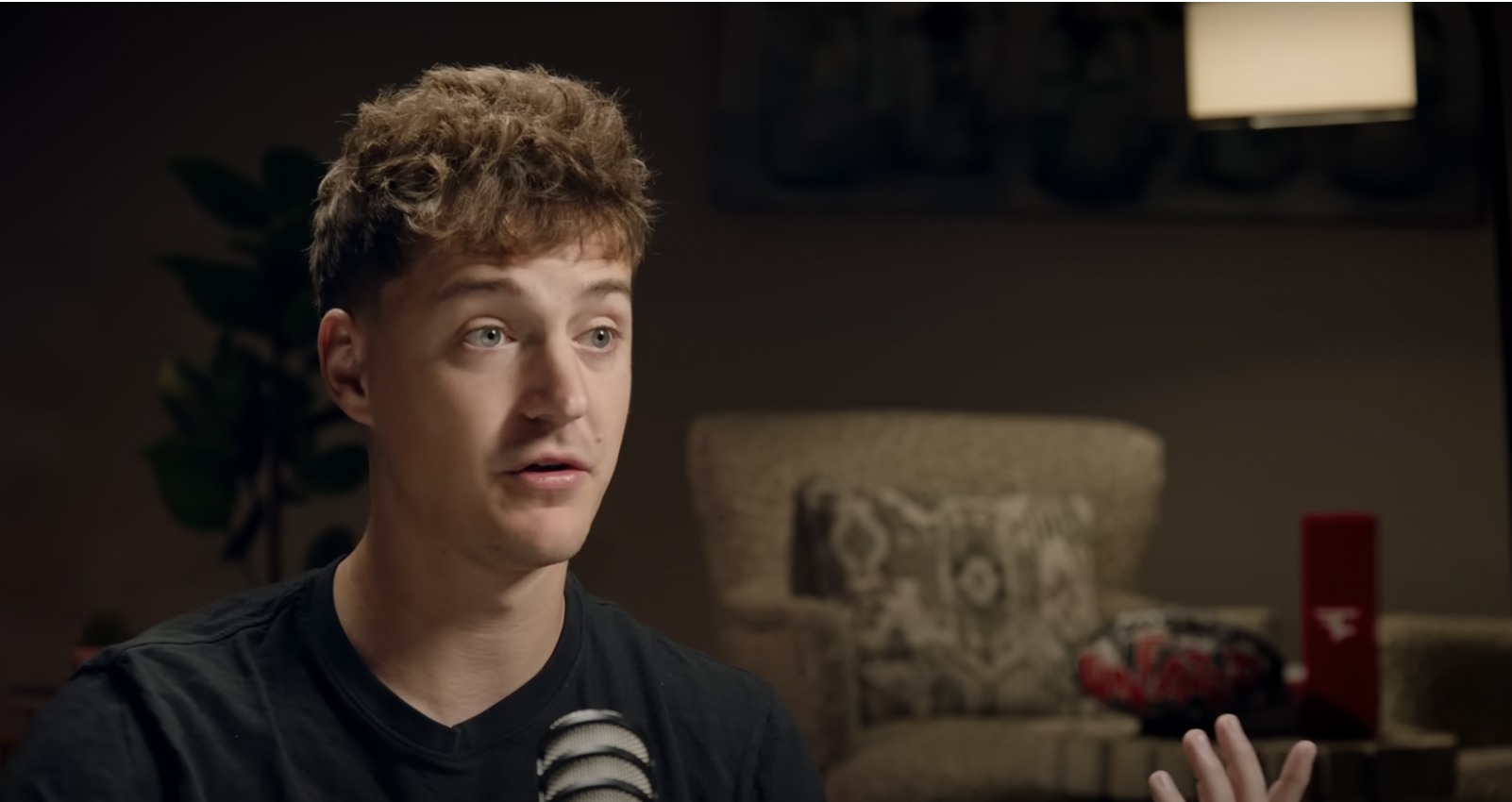 Tyler 'Ninja' Blevins lit la Bible, dévotionnelle sur le flux, révèle qu'il commence le jour avec la prière