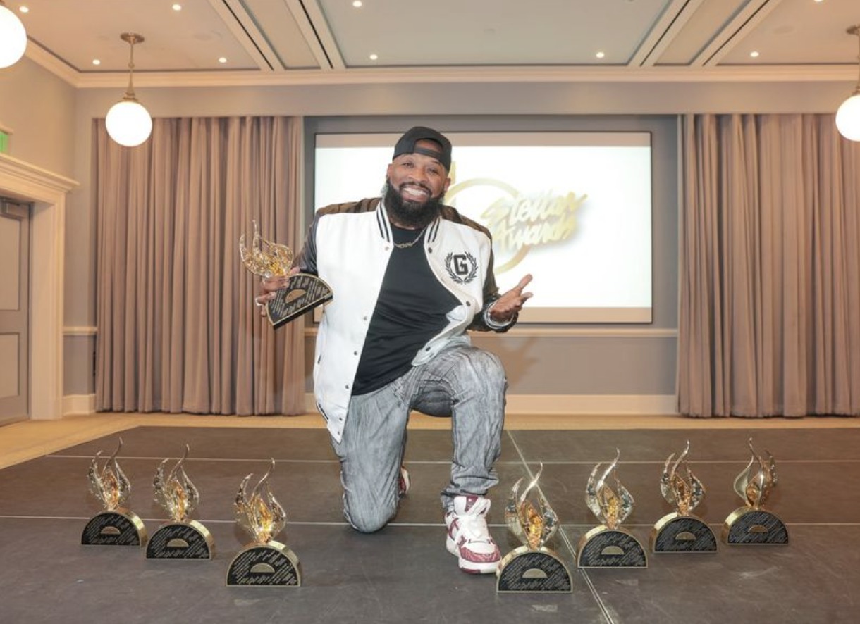 Le pasteur Mike Jr. balaye 2025 Stellar Awards, fait l'histoire de Gospel en établissant un nouvel enregistrement