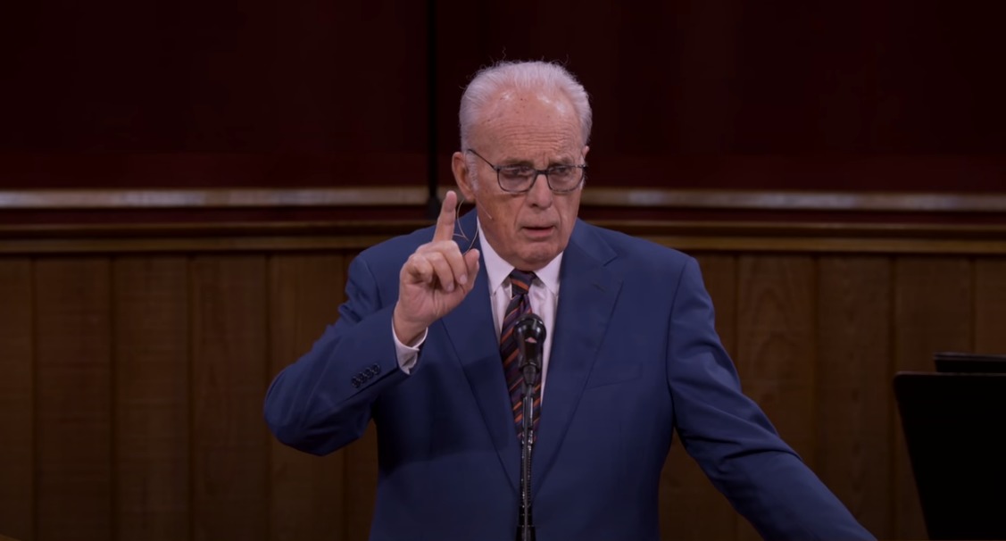 Service commémoratif de John MacArthur: une expérience unique