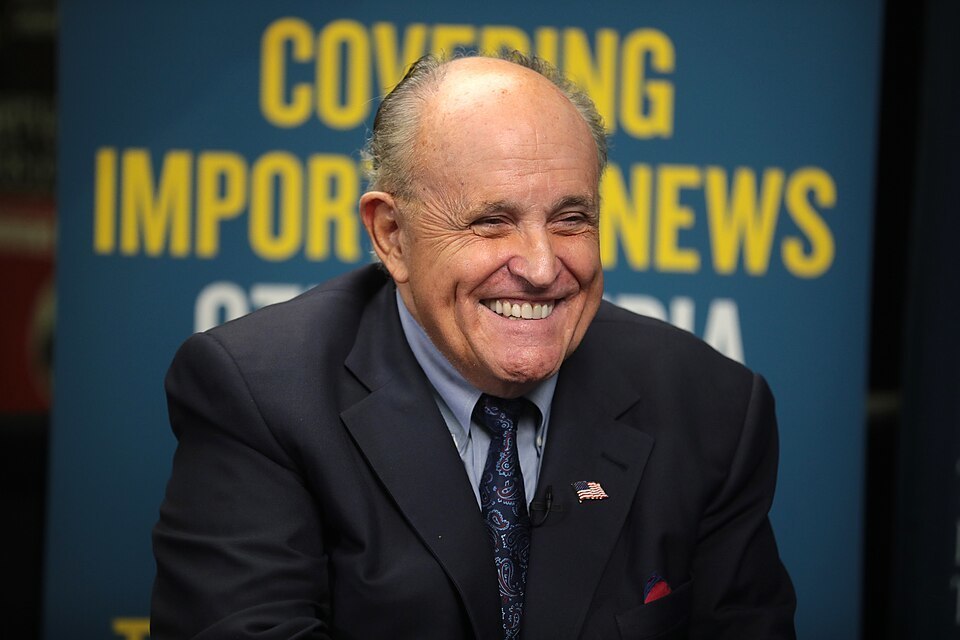 Le fils de Rudy Giuliani dit à ceux qui souhaitent bien son père après la blessure: `` Vos prières signifient le monde ''