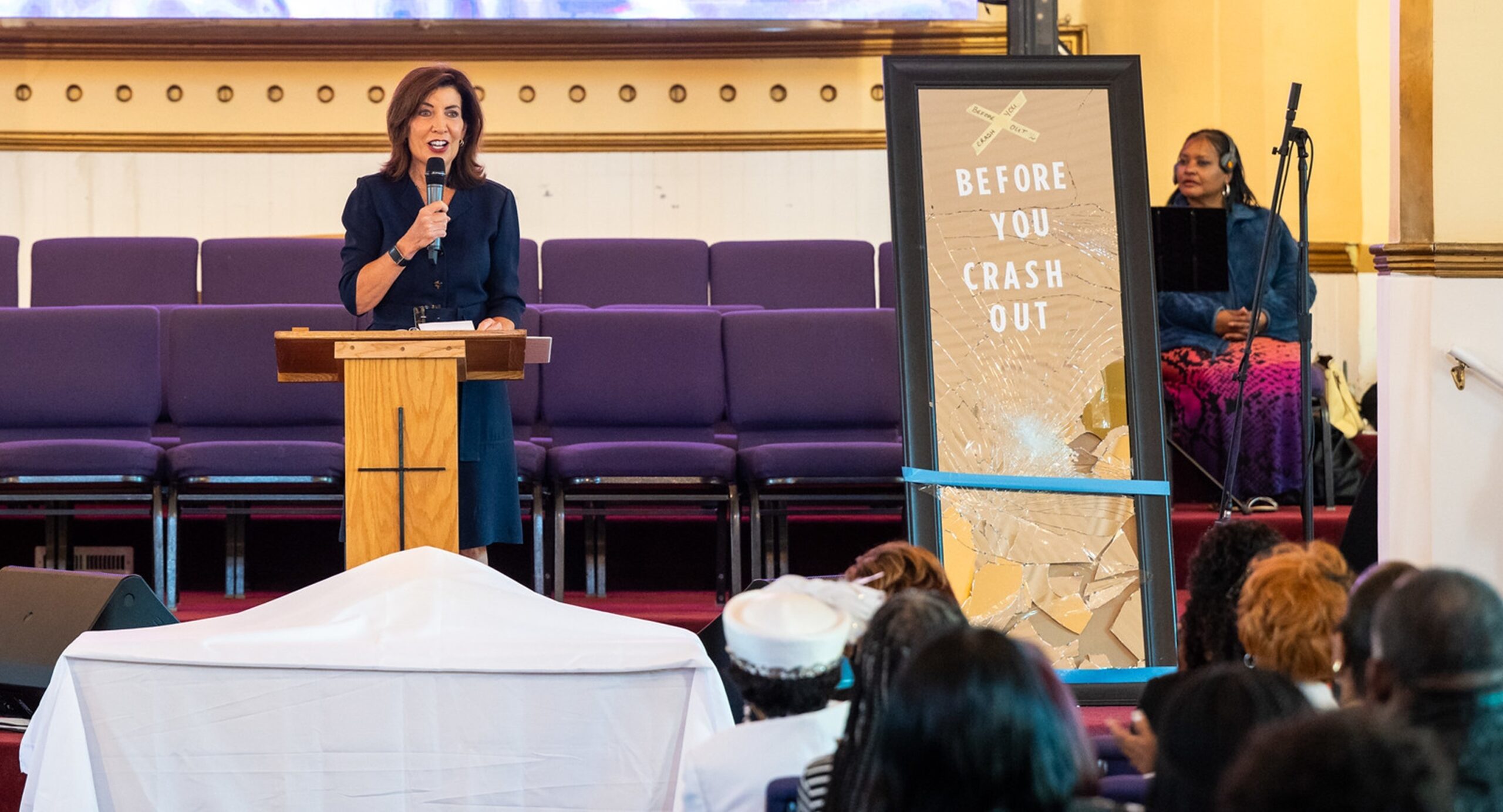 Le gouverneur de NY Kathy Hochul sous le feu pour avoir dit à Black Church de ne pas dépenser de chèques d'inflation dans le «magasin d'alcool»