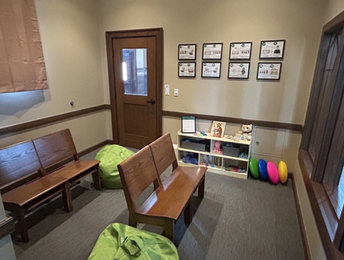 Un espace de culte de l'église catholique de Saint Pie x de Granger, Indiana, qui est conçu au profit de ceux qui souffrent de troubles du traitement sensoriel, y compris ceux du spectre de l'autisme.