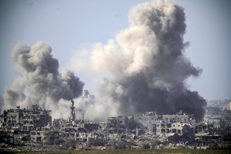 L'opération de Gaza City Ground commence après la nuit de bombardements lourds, des chars repérés dans le centre-ville