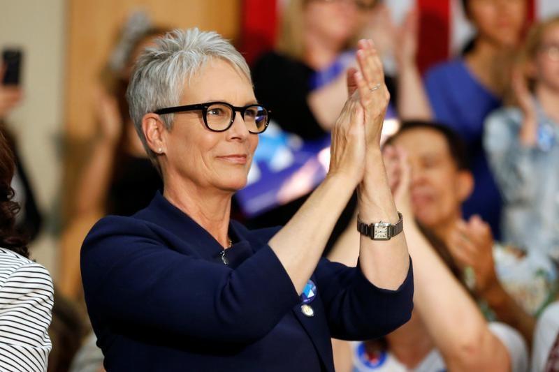 Jamie Lee Curtis pleure sur la mort de Kirk, espère avoir ressenti «la connexion avec Dieu»