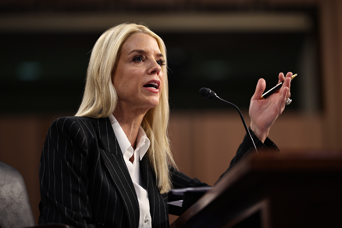 Pam Bondi contre Charlie Kirk: La liberté d'expression du «discours de haine» est-elle?