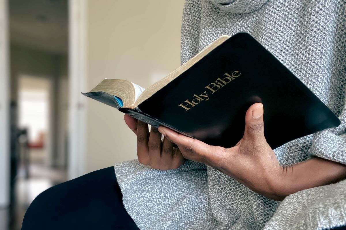 Près de la moitié des adultes américains ne croient pas que la Bible est littéralement vraie: étude