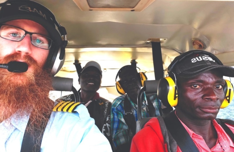 Les pilotes missionnaires risquent tout pour les communautés oubliées en RDC au milieu de décennies de conflit