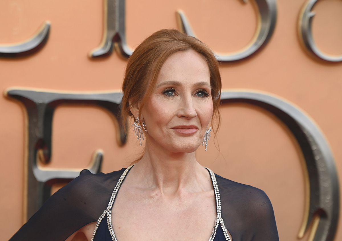 JK Rowling a un «vide en forme de Dieu» en elle, dit qu'elle pourrait mourir avec «la matière non résolue»