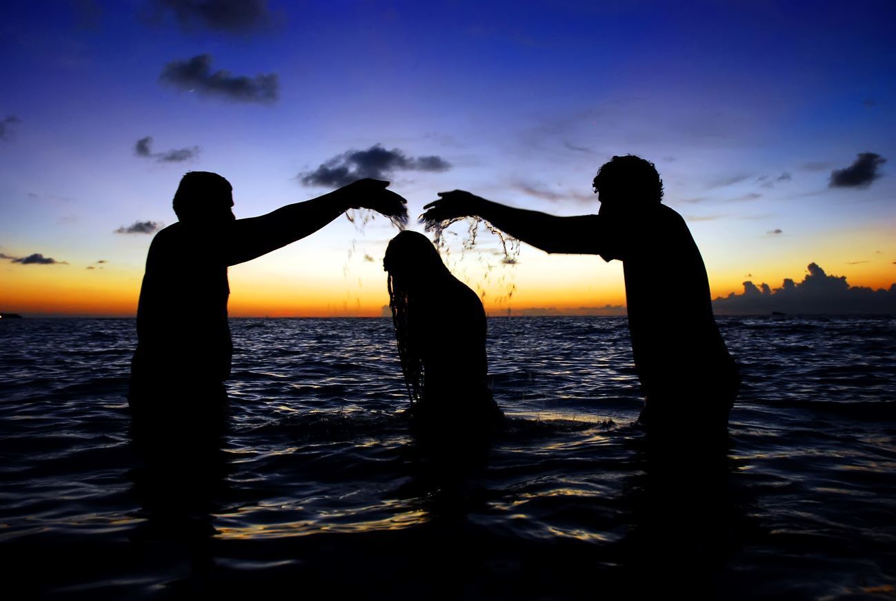 Pourquoi des hommes et des femmes nés deux fois sont nécessaires dans le mariage sacré