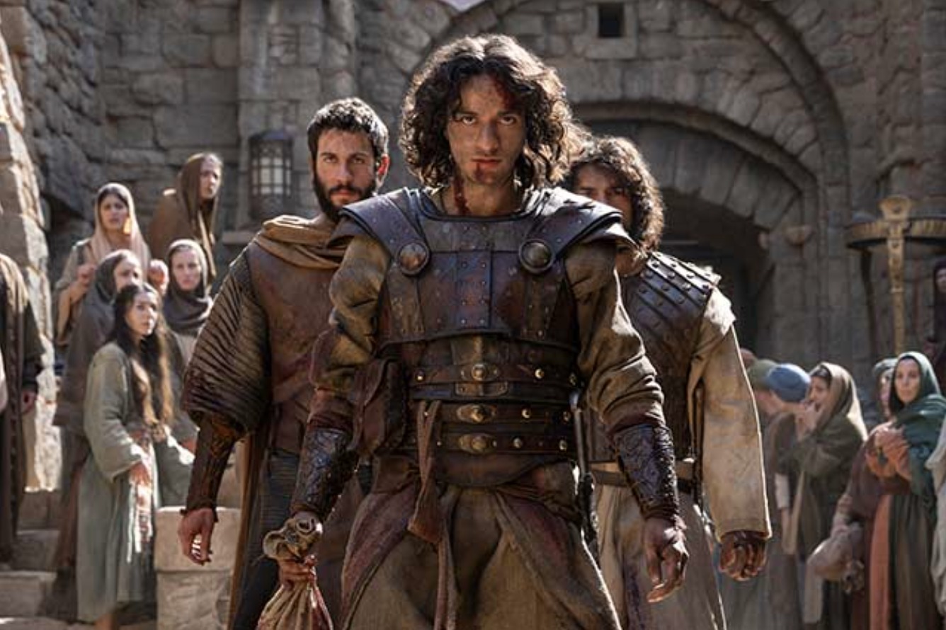 `` House of David '' Créateur dit que la saison 2 met en évidence David comme un guerrier féroce: `` plus grand, plus profond, plus ambitieux ''