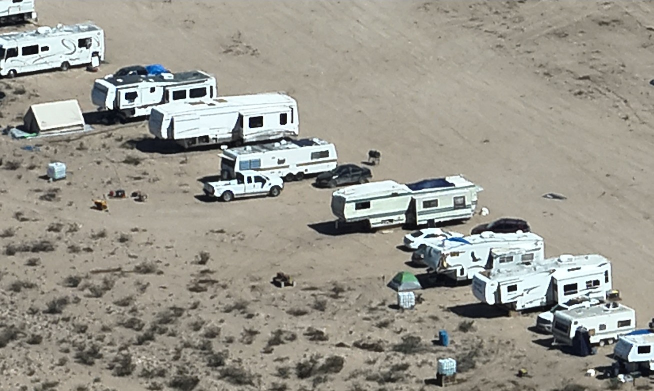 Un tribunal émet une ordonnance d'interdiction contre le projet d'un homme de l'Indiana de s'installer dans une ville peu peuplée du Texas