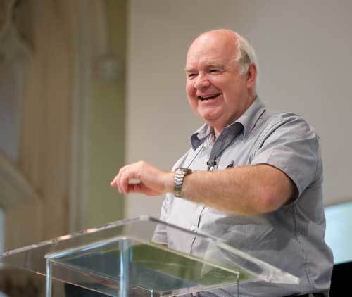 Le théologien John Lennox réfléchit à l'héritage et à l'espoir qui perdure