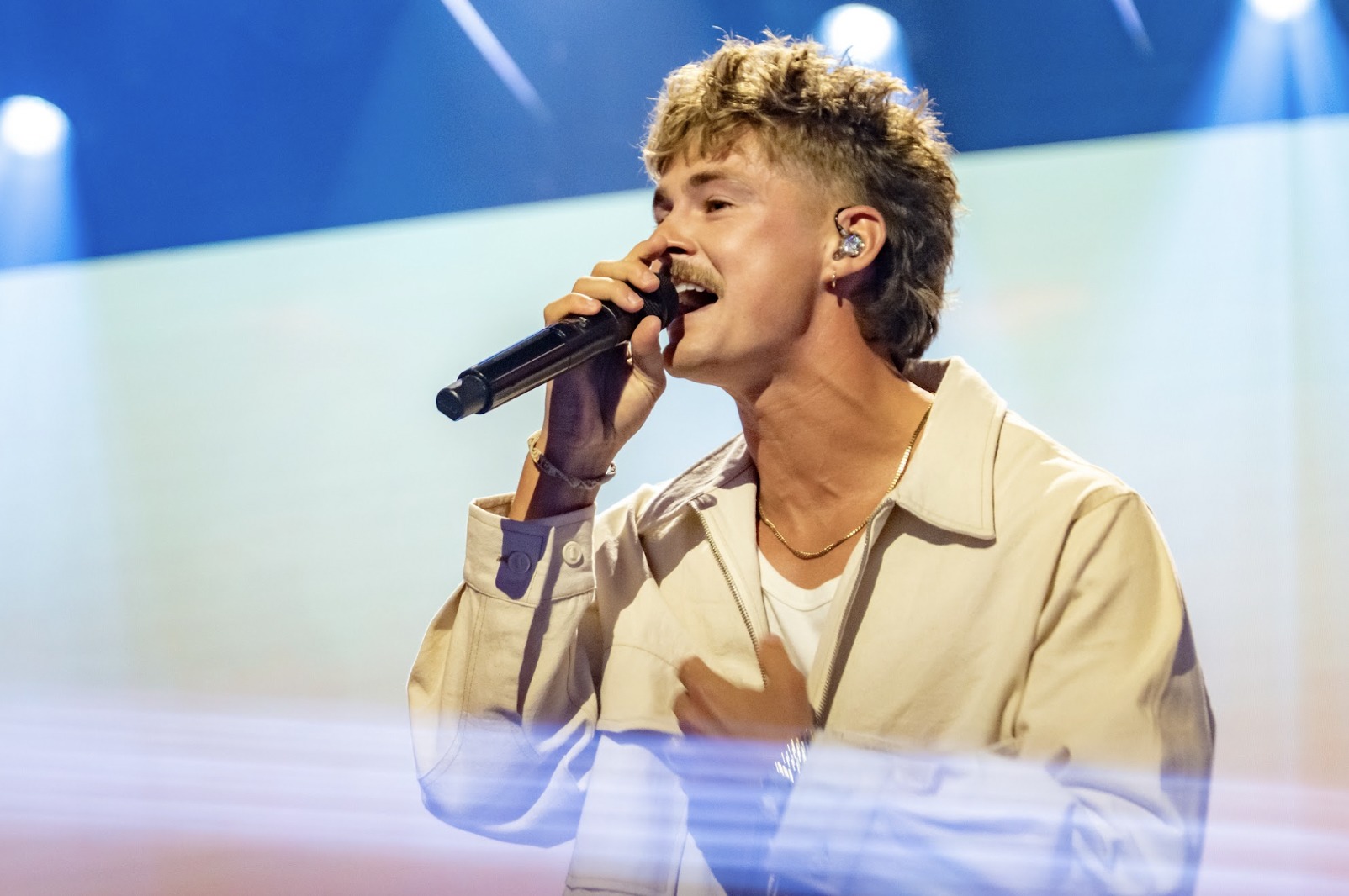 Forrest Frank s'exprime alors qu'un artiste IA décroche le meilleur album chrétien sur iTunes