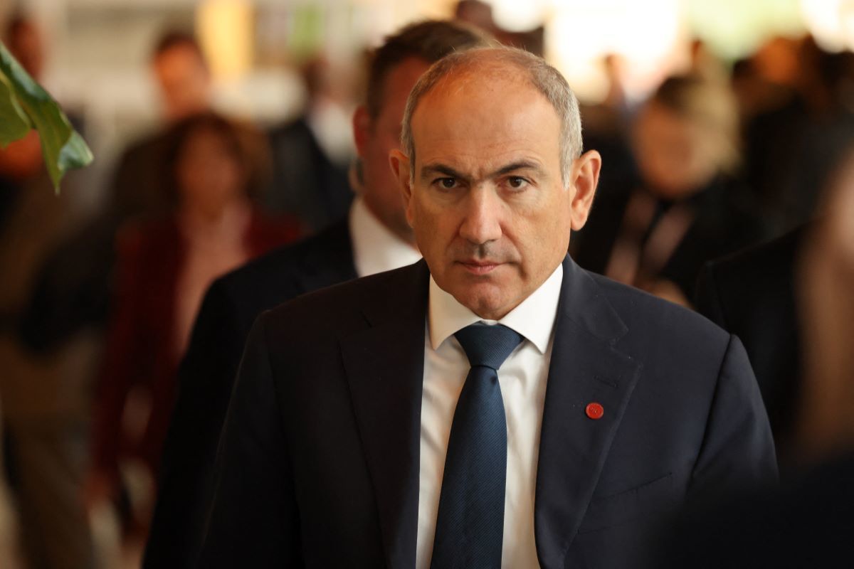 Les évangéliques font l'éloge du Premier ministre arménien après qu'il ait récité la Bible lors d'un petit-déjeuner de prière au milieu des tensions au sein de l'église