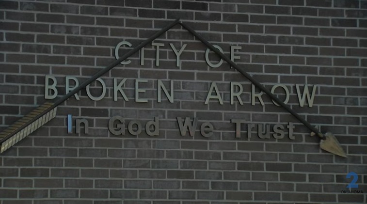 Un législateur d'Oklahoma exhorte les électeurs à prier après que le développement islamique massif ait obtenu son accord préliminaire