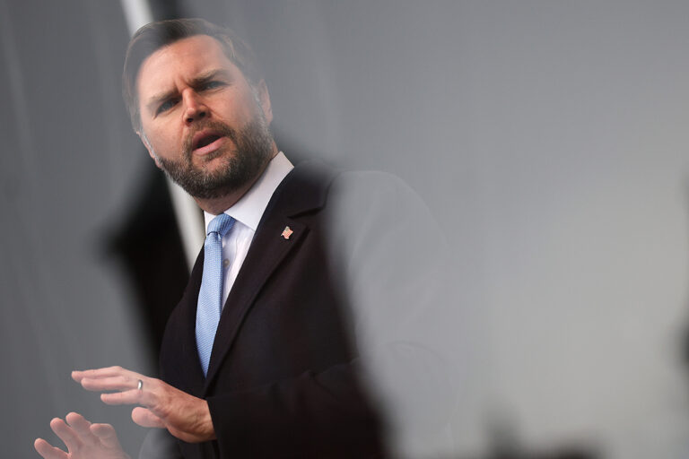 JD Vance à la Marche pour la vie : Le débat sur l'avortement est une question de choix entre Dieu et le paganisme