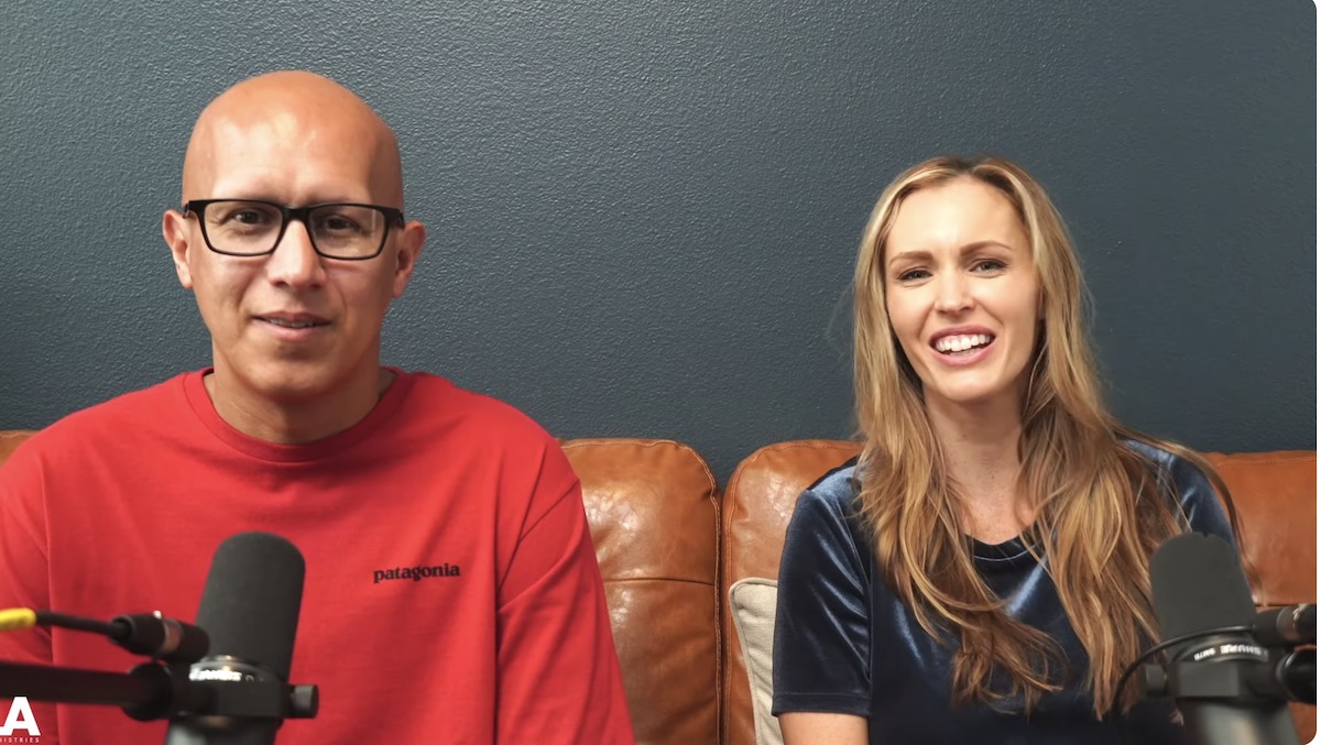 Une ancienne star du porno critique l'église pour avoir utilisé le logo Playboy dans la promotion de Pâques