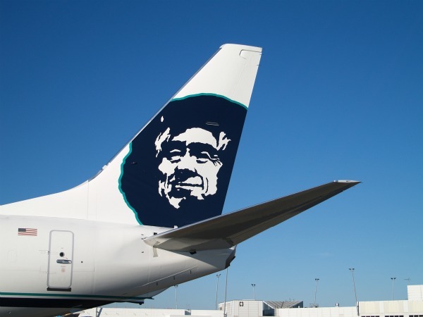 Les employés d'Alaska Airlines licenciés pour avoir remis en question le soutien de la loi sur l'égalité peuvent poursuivre la bataille juridique
