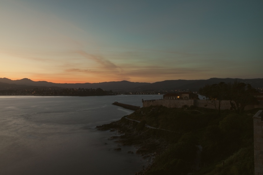 Tôt le matin au Parador de Baiona à Baiona, Espagne.
