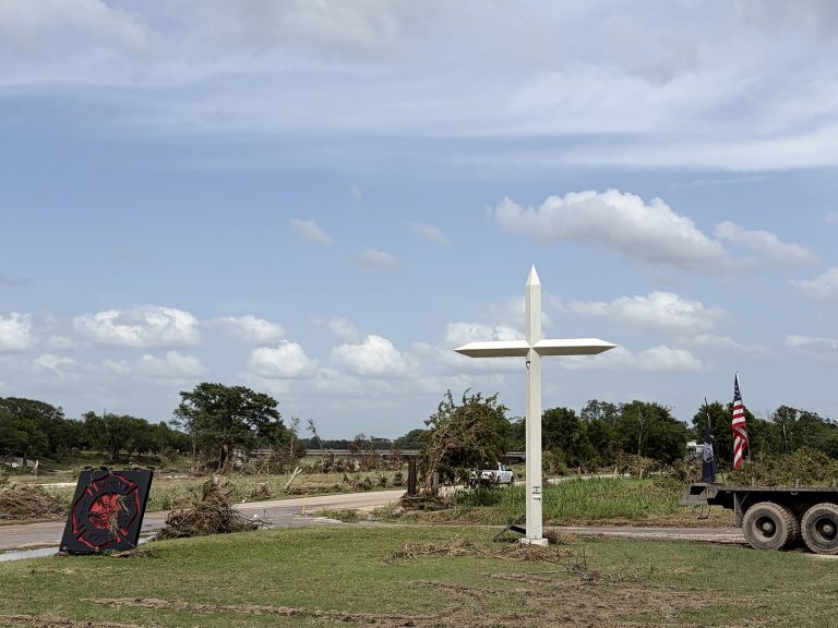 Après une nouvelle inondation au Texas, la foi aide les premiers intervenants traumatisés à endurer