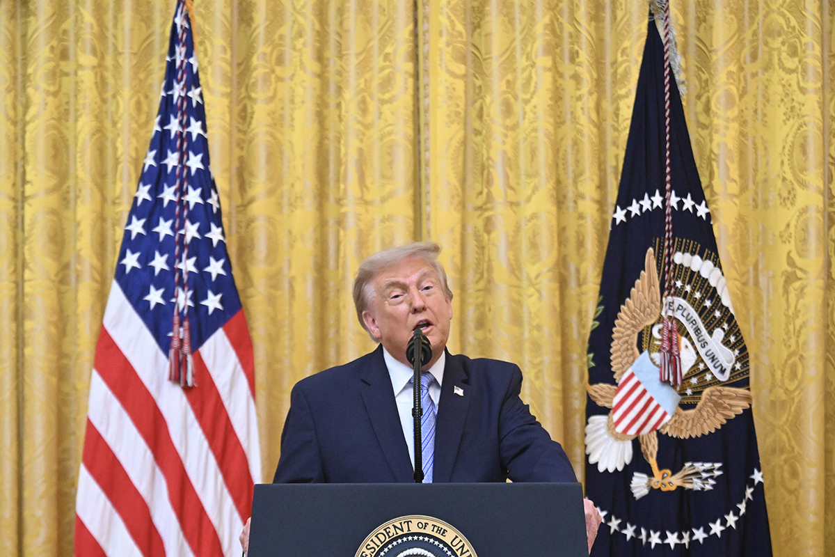 Bilan de la semaine de Trump : mort de Lindsey Graham ; Américain libéré d'Iran ; discours sur l'infrastructure électorale