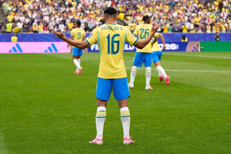 Certains supporters de la Coupe du monde attribuent la défaite du Brésil aux évangéliques