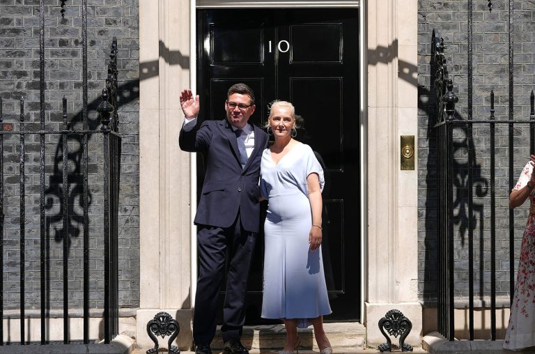 Comment les racines religieuses d&rsquo;Andy Burnham ont façonné le premier Premier ministre britannique d&rsquo;origine catholique