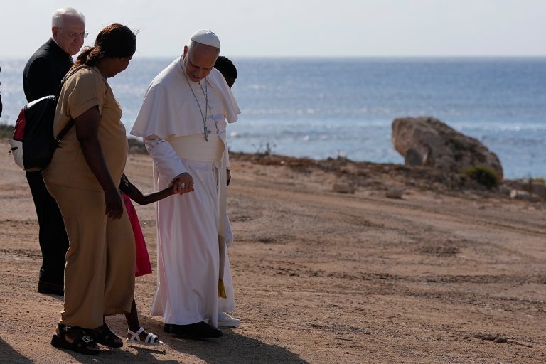 Le pape Léon ne plaisante pas