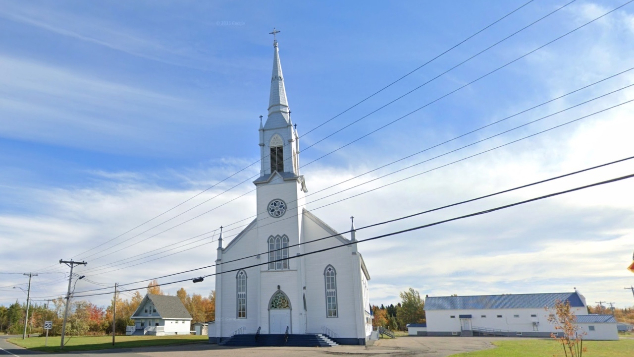 Un homme de 68 ans accusé d'incendie criminel contre une église canadienne : « bigoterie antichrétienne flagrante »