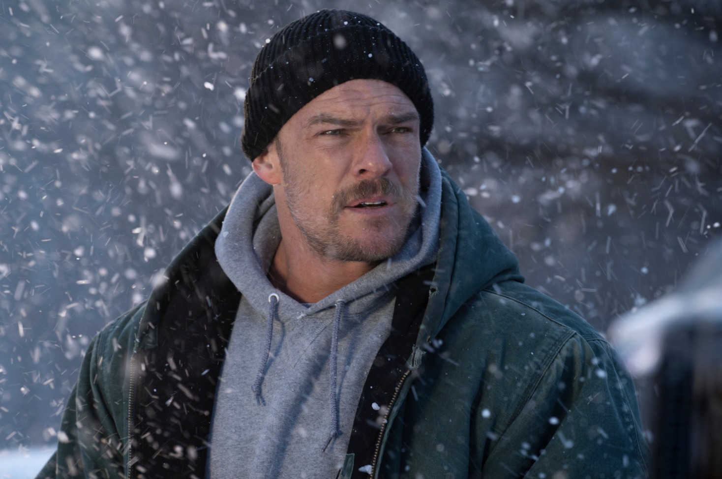 L'acteur chrétien Alan Ritchson affirme que les studios lui ont dit de ne pas parler publiquement de politique