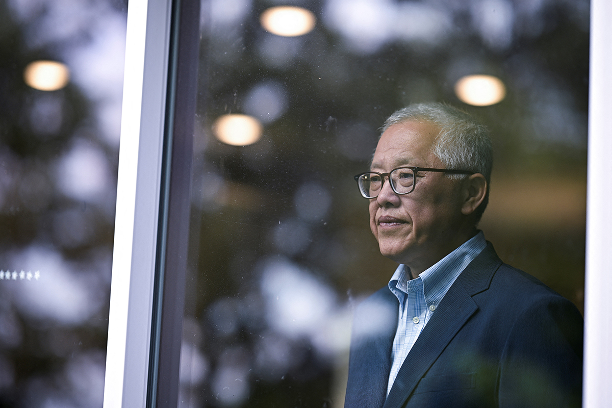 Le pasteur Ezra Jin reçoit le prix des droits de l'homme à l'occasion de l'anniversaire de l'arrestation du PCC : « Je ne me reposerai pas »