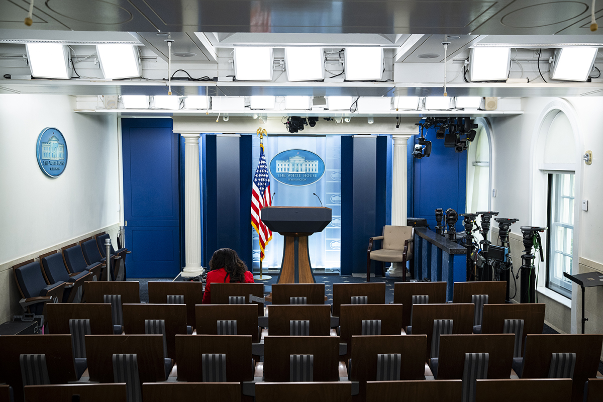 Qui est Katie Zacharia : 5 choses à savoir sur la nouvelle attachée de presse de Trump à la Maison Blanche