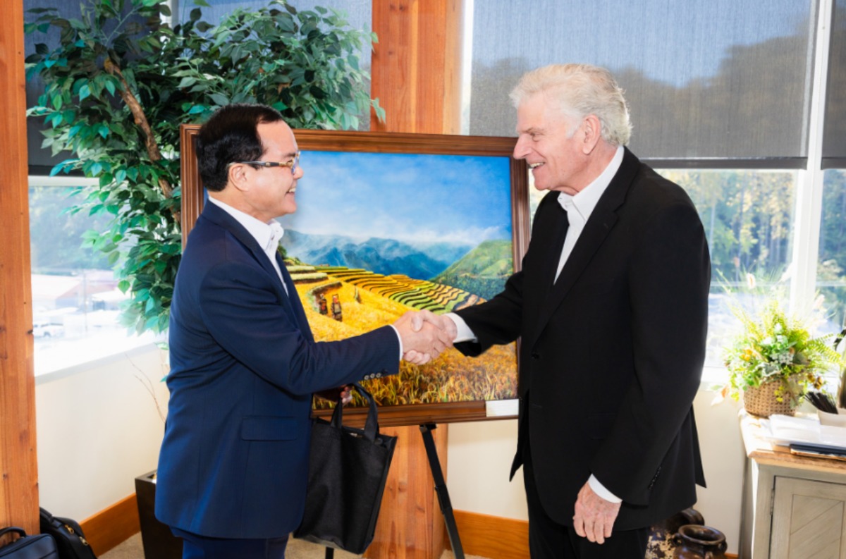 Franklin Graham rencontre un haut responsable du gouvernement vietnamien qui s'engage à « promouvoir la liberté religieuse »