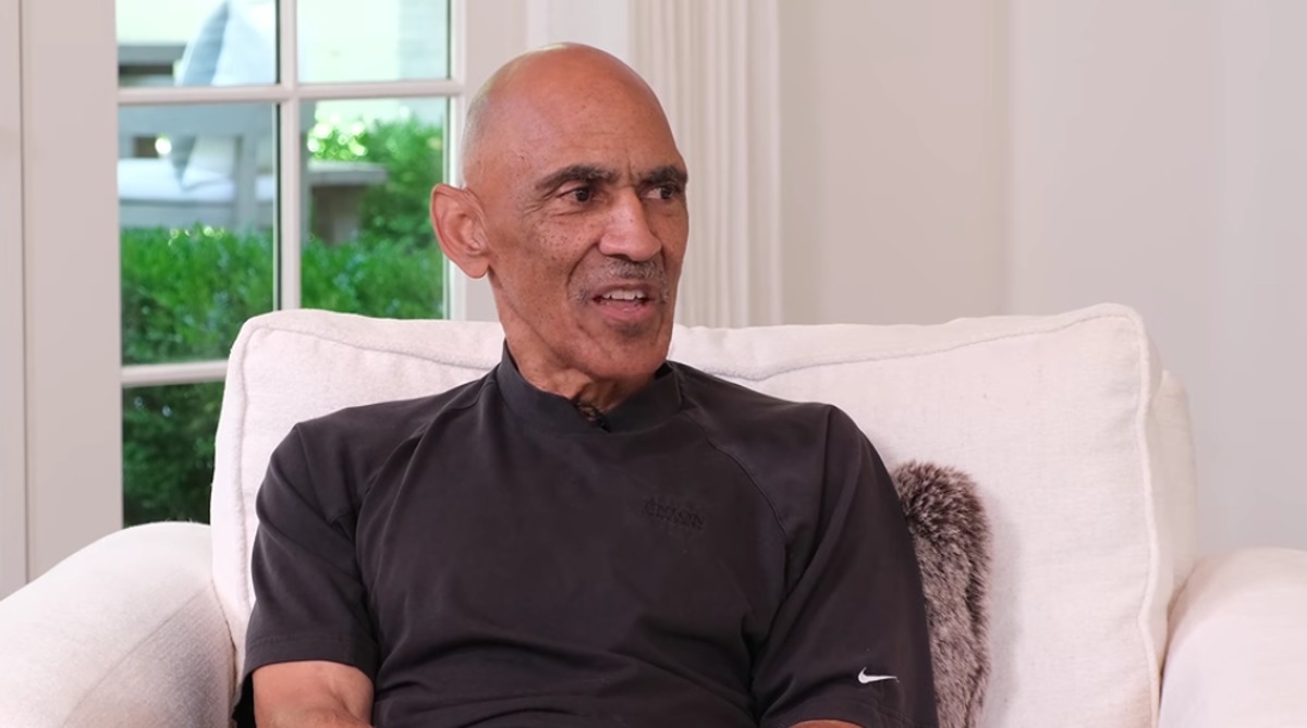 Tony Dungy à la sortie de NBC : "Ils n'apprécient pas toujours que vous parliez de votre foi"